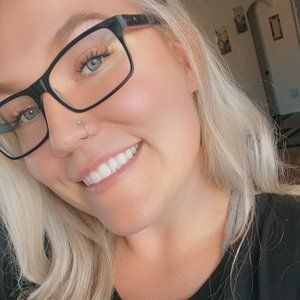 Meet your Posher, Lindsay